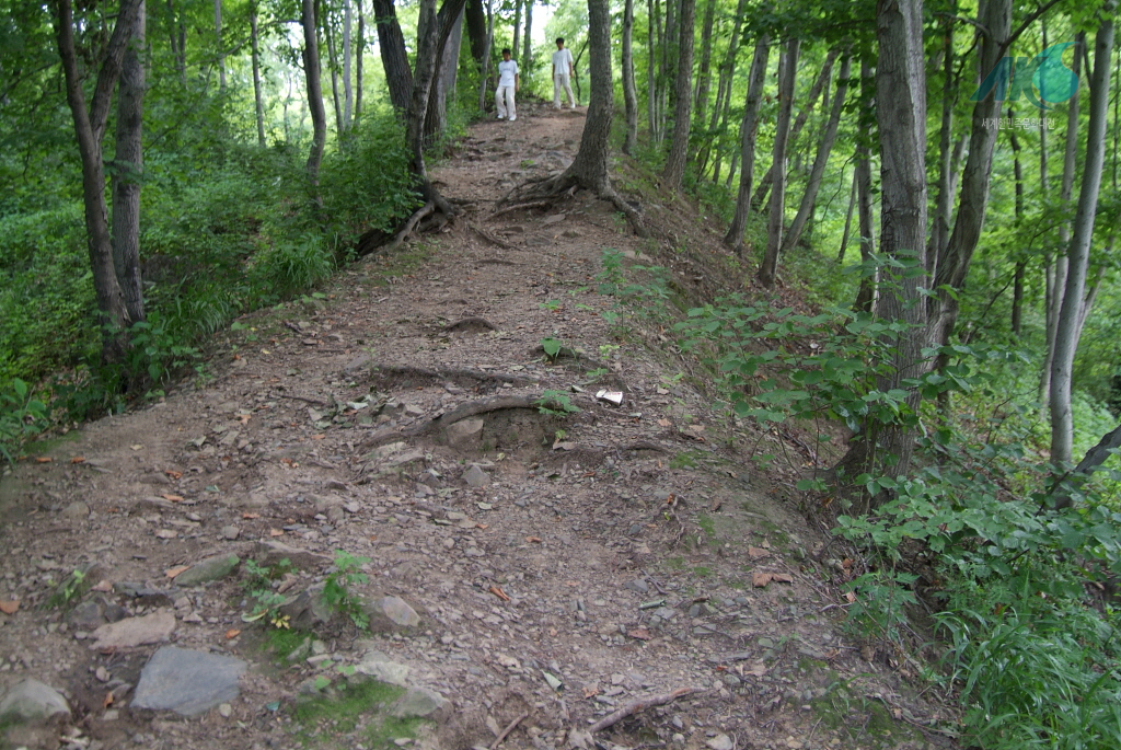 용담산 산성[길림시] 서남벽